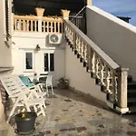 Διαμέρισμα Maja *
